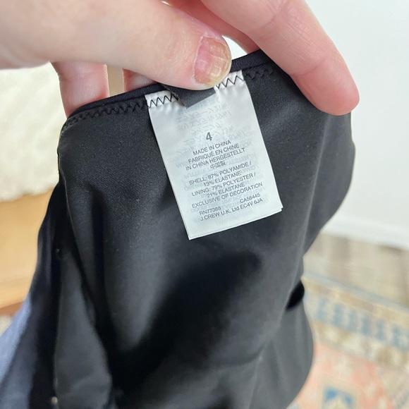 Jcrew black v neck tie strap one piece swimsuit - Picture 4 of 8